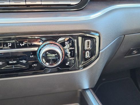 New 2026 GMC Sierra 1500 SLT w/ SLT Premium Plus Package image 30