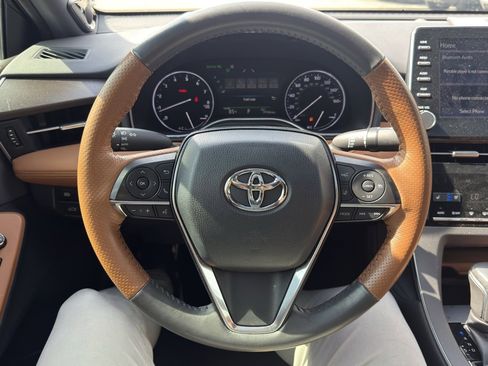 Used 2019 Toyota Avalon Limited w/ Advanced Safety Package image 19