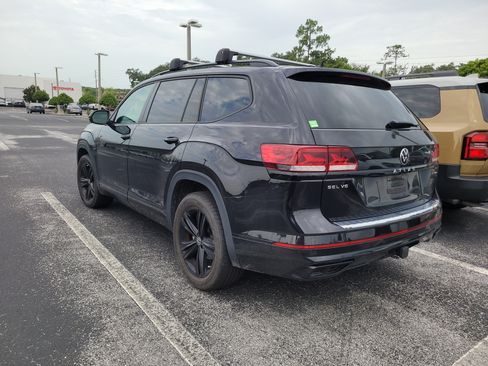 Used 2023 Volkswagen Atlas SEL R-Line AWD/4WD image 5