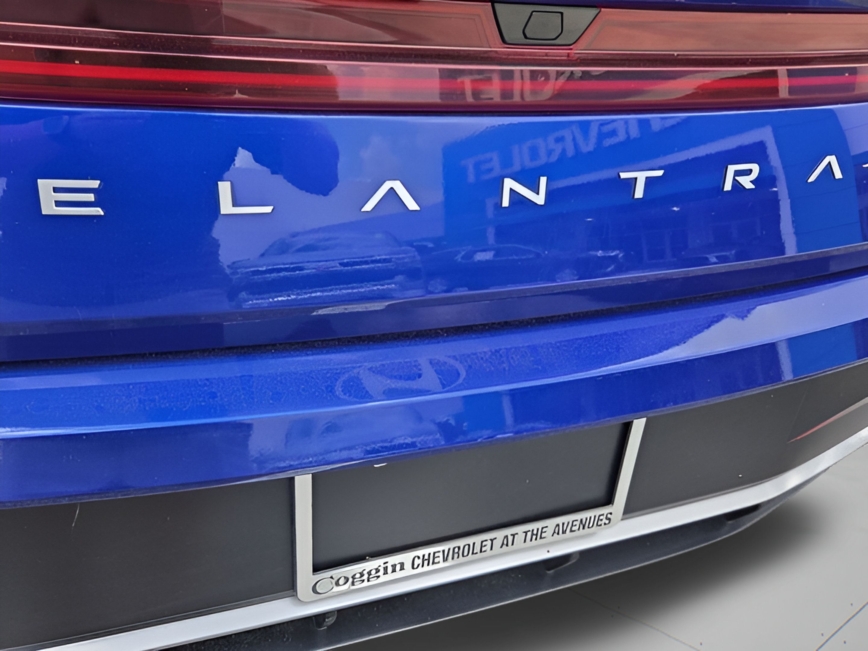 Used 2025 Hyundai Elantra SEL FWD image 32
