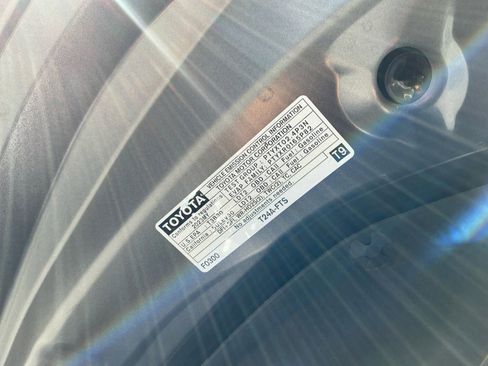 Used 2023 Toyota Highlander XSE FWD image 26