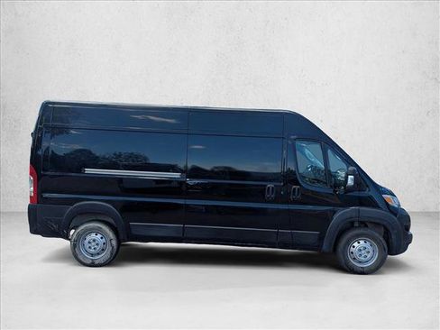 Used 2023 RAM ProMaster 2500 FWD image 4