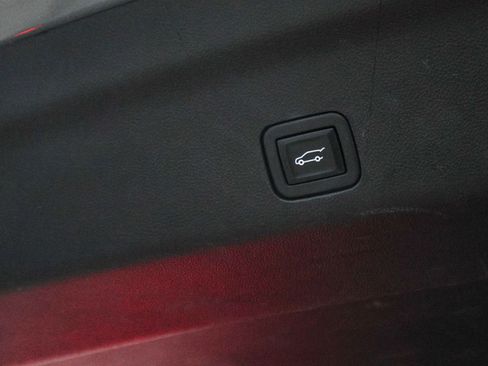 Used 2023 Cadillac Escalade Sport Platinum w/ LPO, ONYX Package image 39