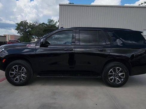 Used 2024 Chevrolet Tahoe Z71 w/ Luxury Package AWD/4WD image 5