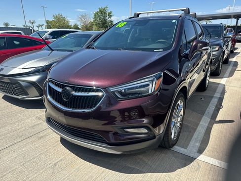 Used 2018 Buick Encore Premium w/ Experience Buick Package FWD image 2