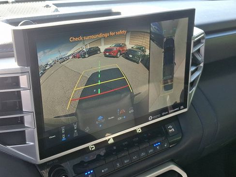 Used 2022 Toyota Tundra Platinum image 18