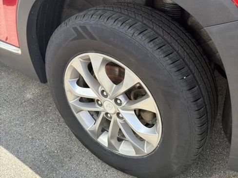 Used 2020 Hyundai Santa Fe SEL AWD/4WD image 7