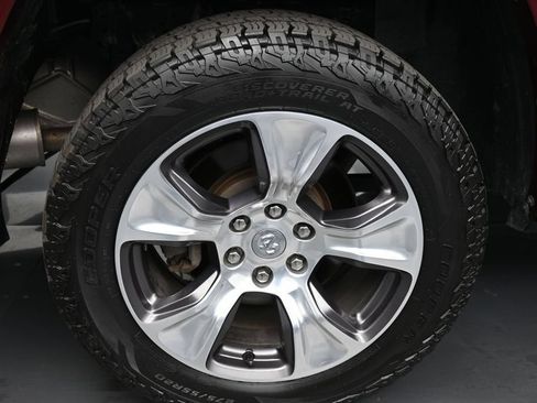 Used 2022 RAM 1500 Laramie AWD/4WD image 32