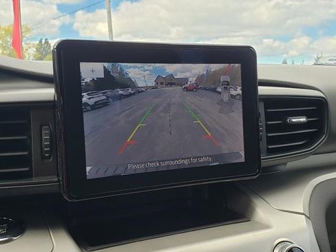 Used 2021 Ford Explorer XLT w/ Class III Trailer Tow Package image 24