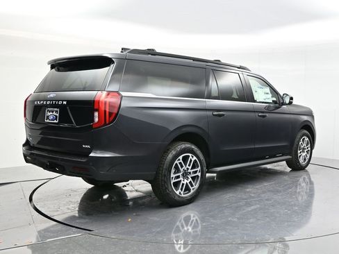 New 2025 Ford Expedition Max Active image 5