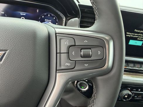 Used 2025 Chevrolet Silverado 1500 LT Trail Boss w/ Convenience Package II image 7