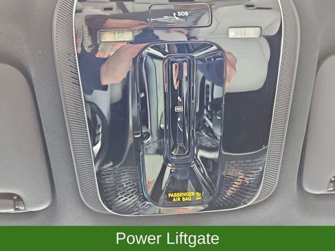 Used 2024 Mercedes-Benz GLC 300 4MATIC w/ AMG Line image 24