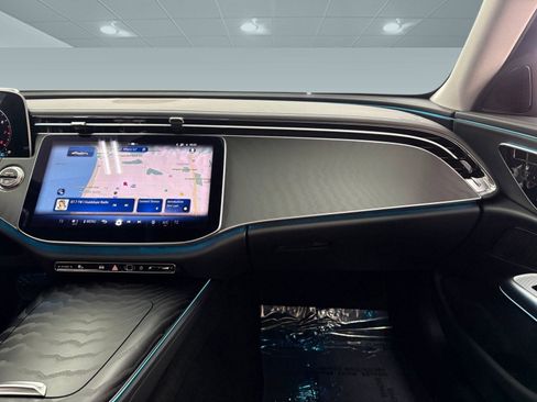 Certified 2025 Mercedes-Benz E 350 Sedan image 27