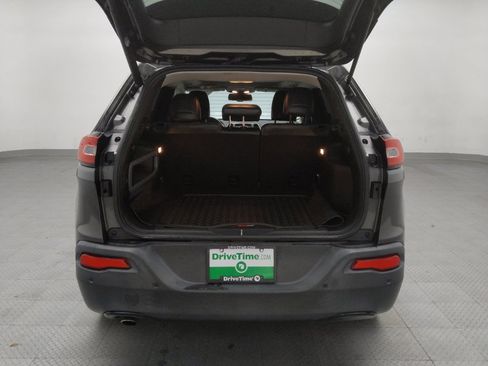 Used 2018 Jeep Cherokee Limited w/ High Altitude Package image 29