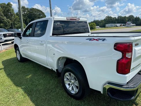 Used 2020 Chevrolet Silverado 1500 LT w/ Remote Start Package AWD/4WD image 16