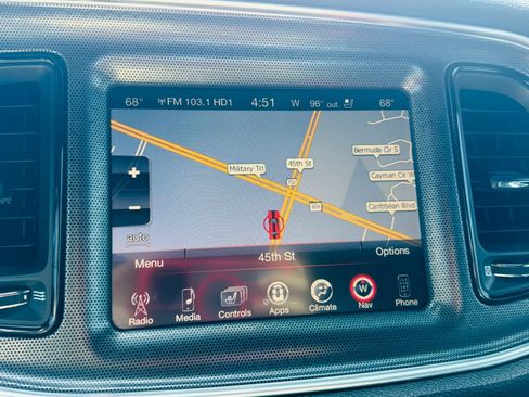 Used 2015 Dodge Challenger R/T Plus RWD image 27