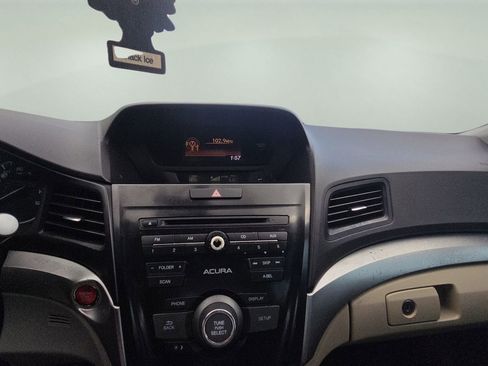Used 2017 Acura ILX image 10