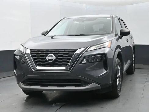 Used 2023 Nissan Rogue S AWD/4WD image 1