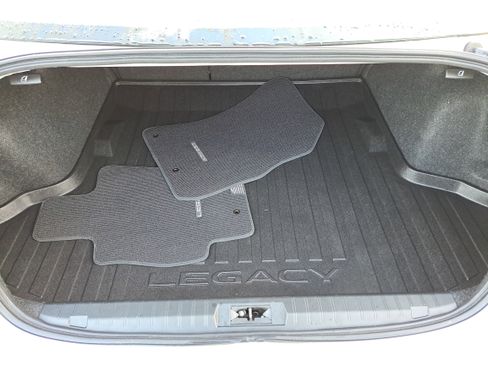 Used 2018 Subaru Legacy 2.5i Limited image 7