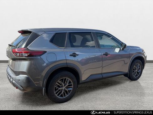 Used 2021 Nissan Rogue S FWD image 3