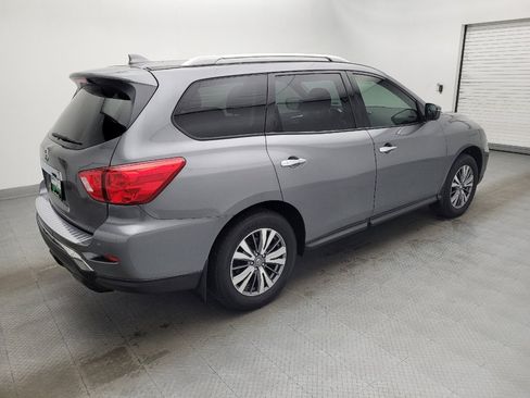 Used 2020 Nissan Pathfinder S image 10