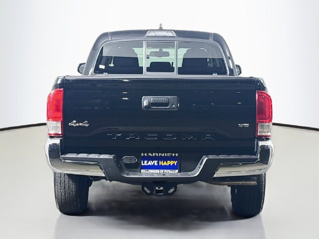 Used 2017 Toyota Tacoma SR5 w/ Tow Package AWD/4WD image 6