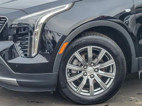Used 2020 Cadillac XT4 Premium Luxury image 3