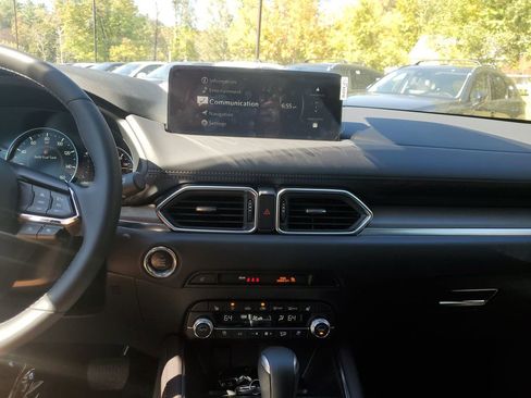 New 2025 MAZDA CX-5 Signature image 17