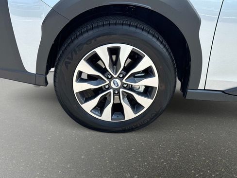Certified 2025 Subaru Outback Limited AWD/4WD image 11