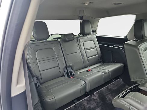 Used 2023 Lincoln Navigator Black Label AWD/4WD image 13