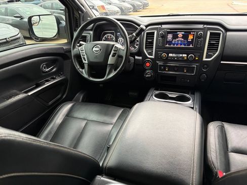 Used 2019 Nissan Titan SL w/ Midnight Edition AWD/4WD image 23