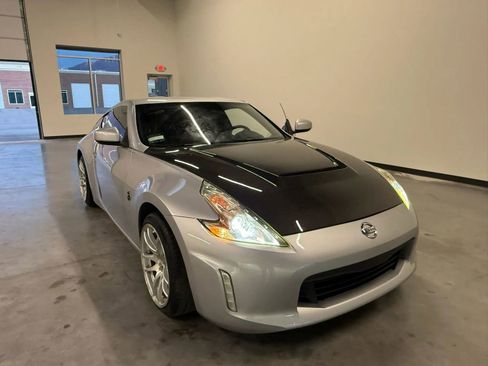 Used 2016 Nissan 370Z Coupe image 13