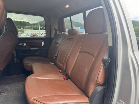 Used 2015 RAM 3500 Laramie Longhorn w/ Convenience Group AWD/4WD image 18