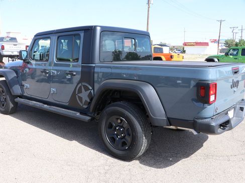 New 2026 Jeep Gladiator Sport AWD/4WD image 5