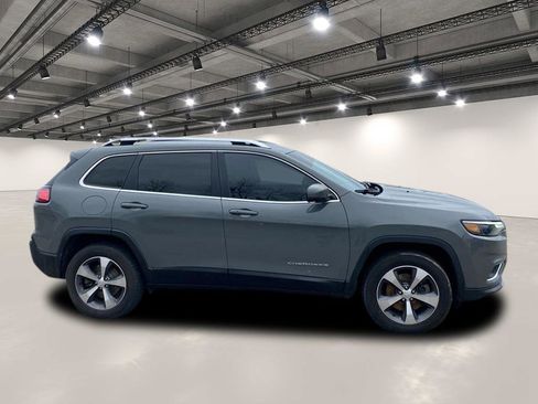 Used 2020 Jeep Cherokee Limited image 8