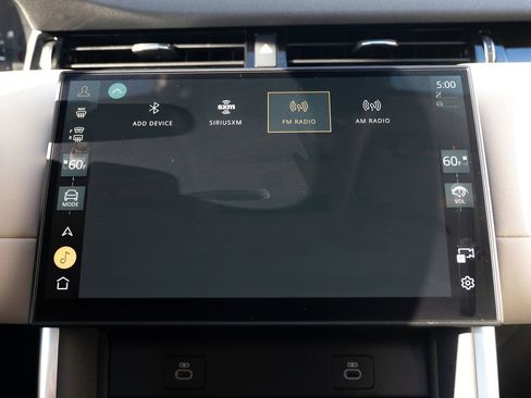 New 2024 Land Rover Discovery Sport S image 30