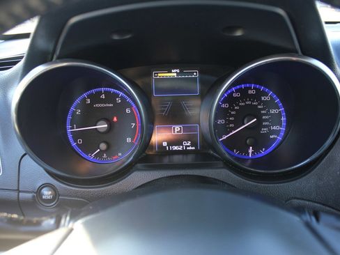 Used 2017 Subaru Outback 2.5i Premium image 12