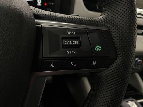 New 2025 Mitsubishi Outlander SEL image 16