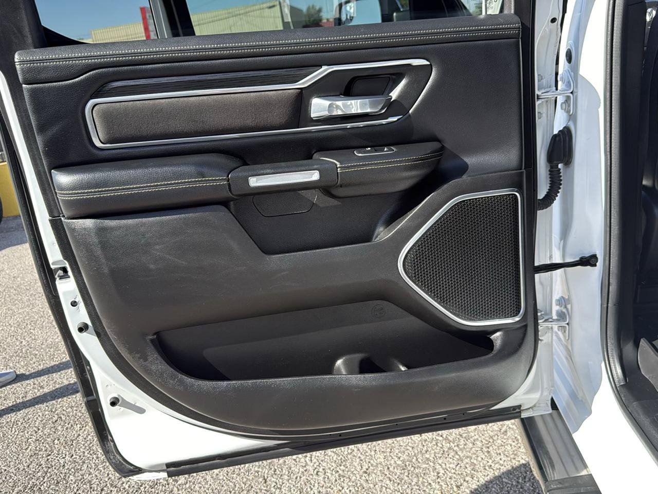 Used 2023 RAM 1500 Laramie w/ Off Road Group AWD/4WD image 18