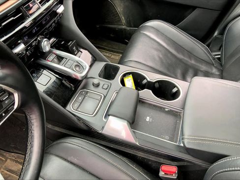 Used 2022 Acura MDX SH-AWD w/ Technology Package image 17