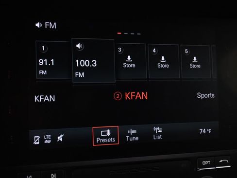 Used 2018 Porsche Macan GTS AWD/4WD image 31