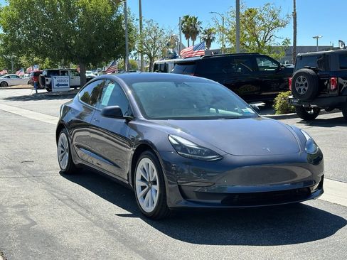 Used 2023 Tesla Model 3 Standard Range RWD image 10