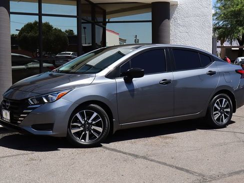 Used 2024 Nissan Versa S w/ S Plus Package FWD image 3