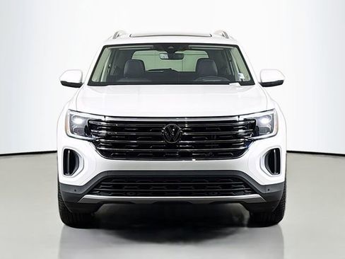New 2026 Volkswagen Atlas SEL image 2