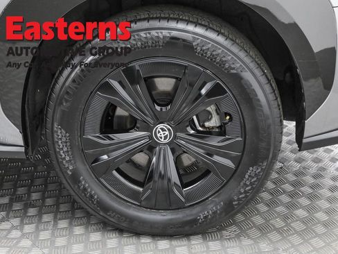 Used 2023 Toyota bZ4X XLE image 32