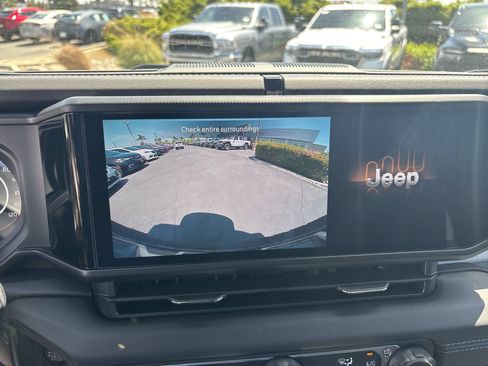 New 2025 Jeep Wrangler Unlimited Sahara AWD/4WD image 25