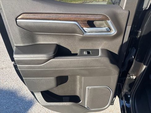 Used 2023 GMC Sierra 1500 Elevation image 20
