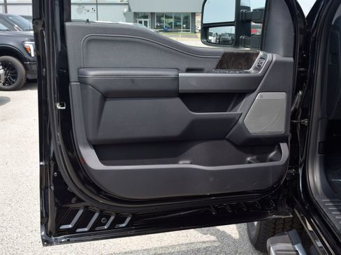 New 2026 Ford F350 Lariat w/ Lariat Premium Package AWD/4WD image 18