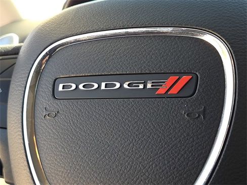 Used 2018 Dodge Durango GT image 25