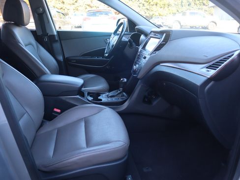 Used 2017 Hyundai Santa Fe AWD w/ SE Ultimate Tech Package 03 image 37